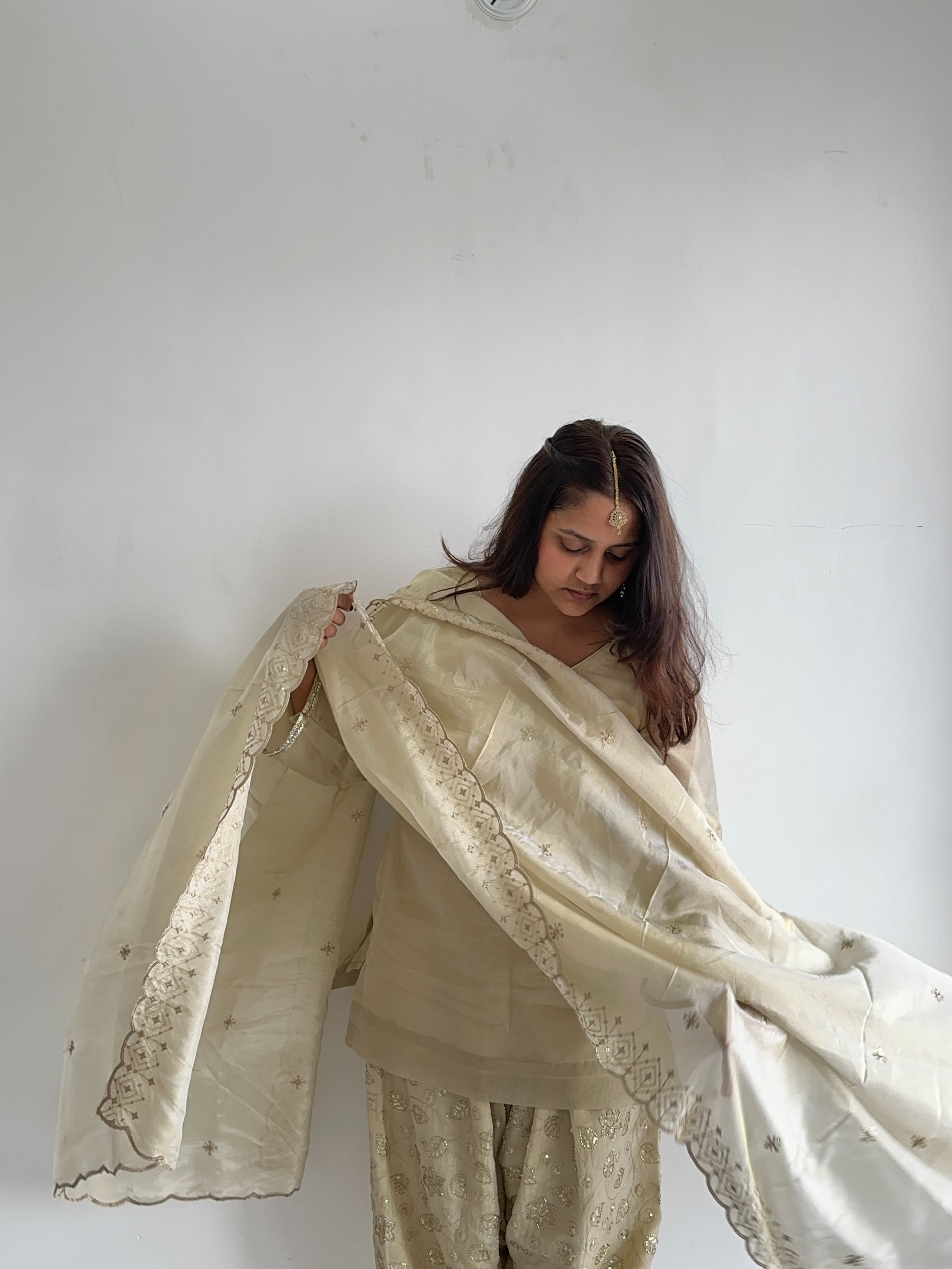 GOLDEN FARSI SUIT SET thumbnail 2
